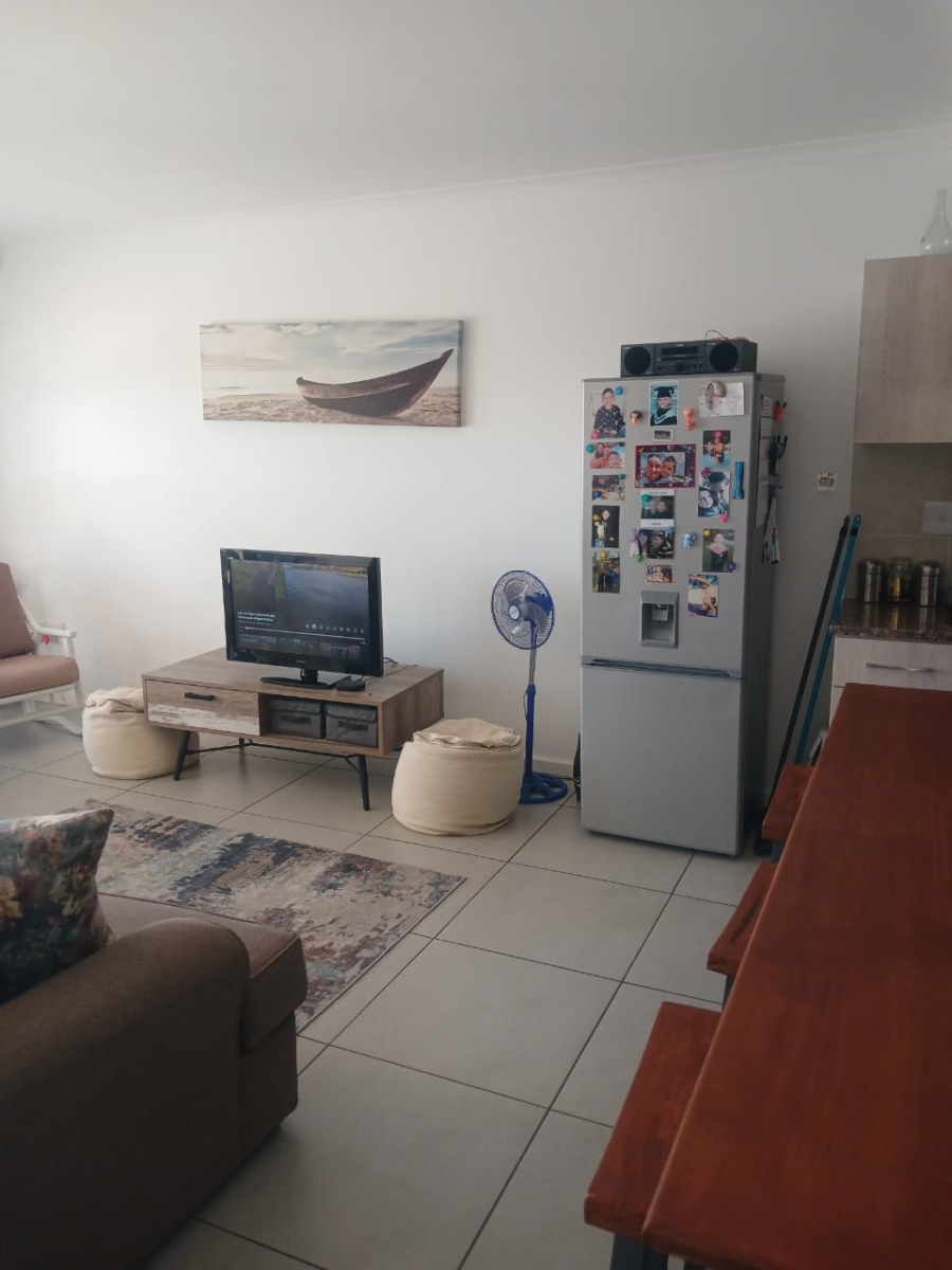 To Let 2 Bedroom Property for Rent in Beachfront Western Cape
